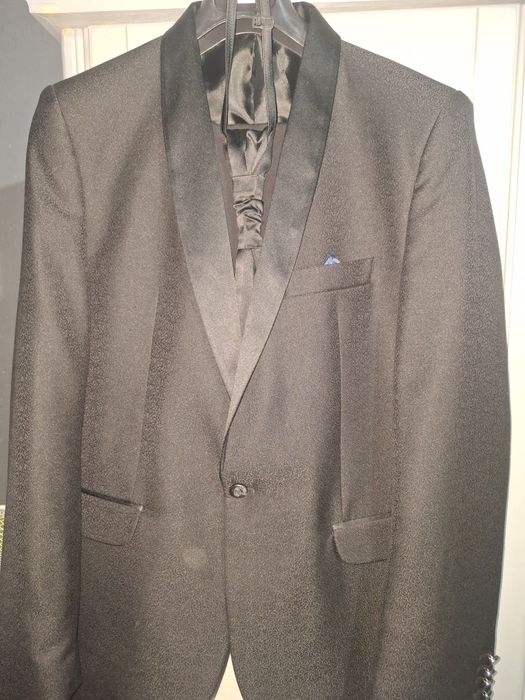 Costum mire/nas marimea 54