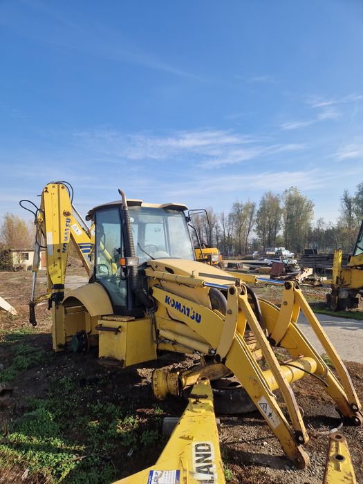 Piese buldoexcavator Komatsu WB93R-2