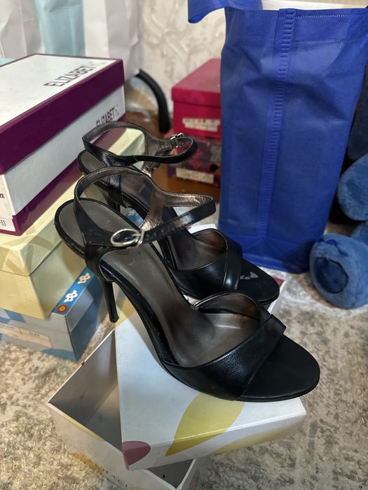 Продам каблук,туфли