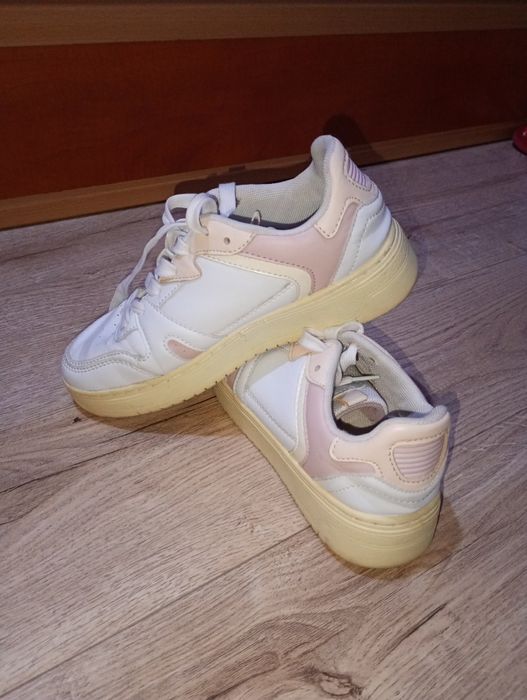 Adidași damă sport