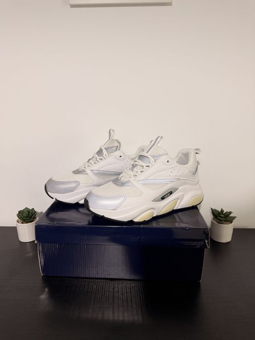 Dior B22 Noi-nouti