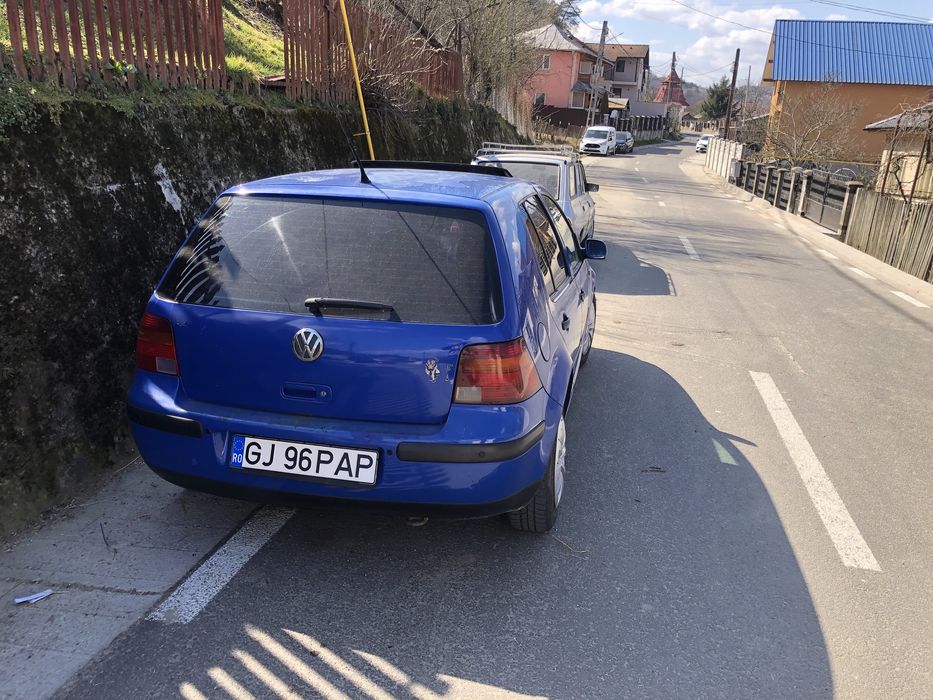 Vand golf 4 1.4 benzina