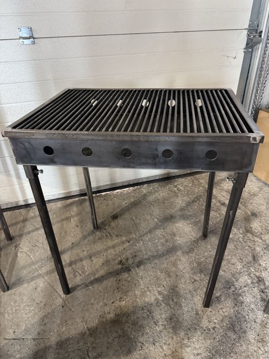 Vand gratare demontabile de diferite dimensiuni.