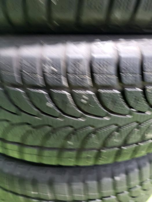 4 бр зимни 235/60/18 Bridgestone