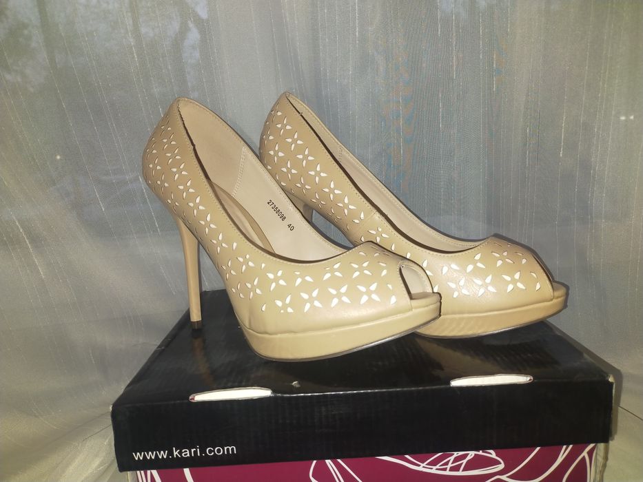 Женские туфли на каблуке