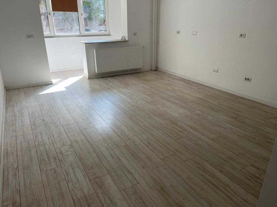 Spațiu comercial || Apartament renovat de închiriat – zona Lăpuș
