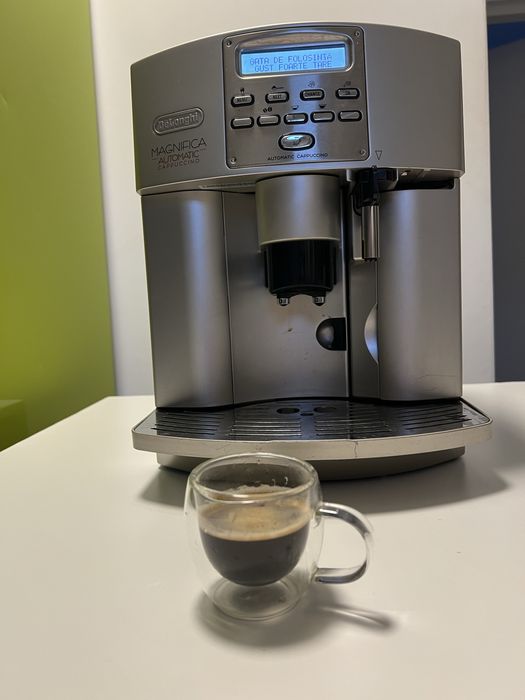 Espresor Delonghi