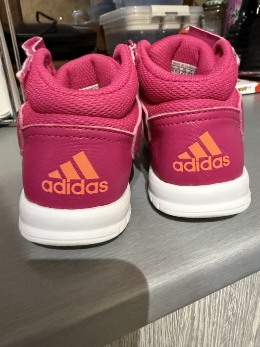 Детски маратонки adidas