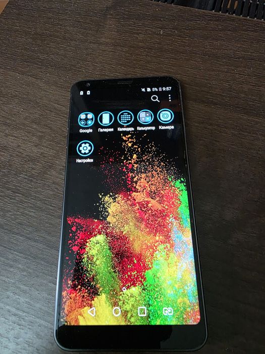 Продаю смарфон  LG G6