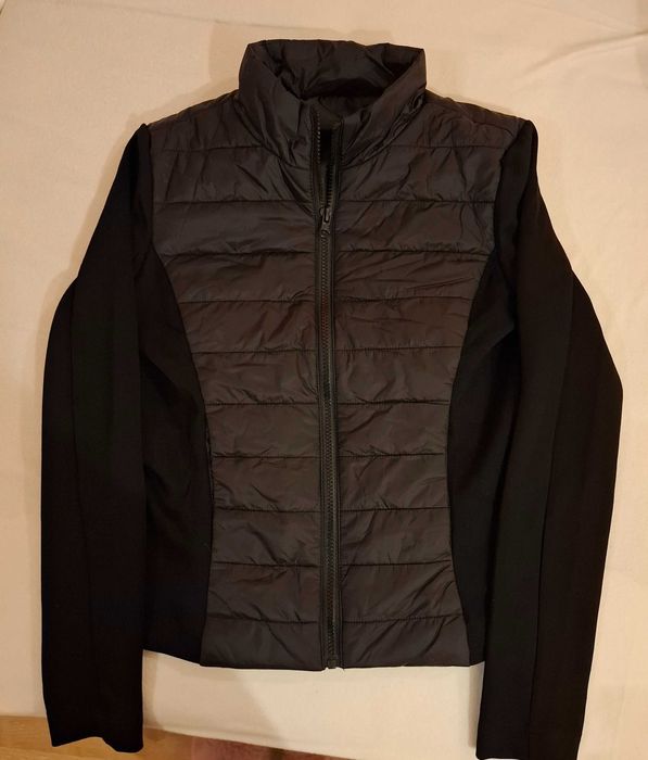 Дамско черно яке