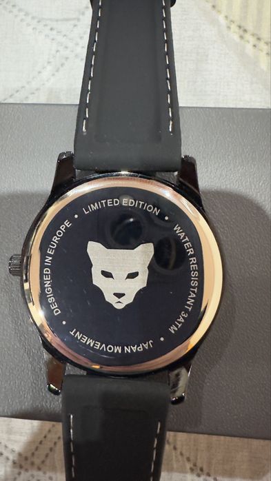 Часовник Marc Lauder