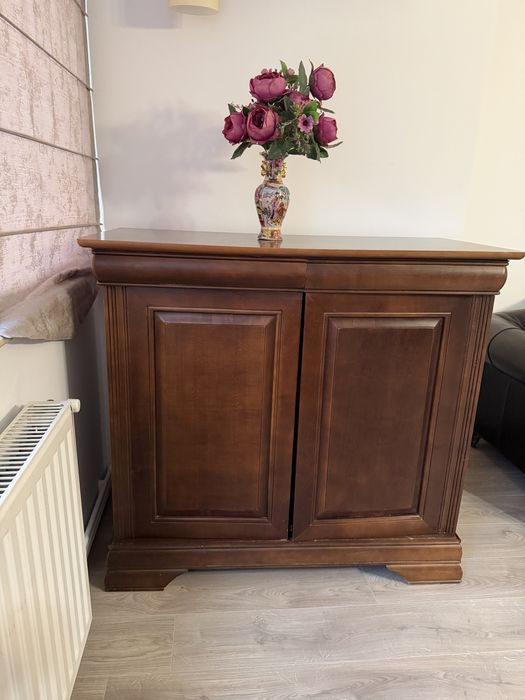 Mobila lemn masiv pentru sufragerie