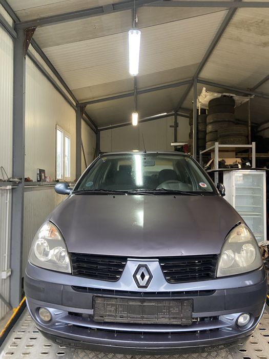 Bara fata renault symbol