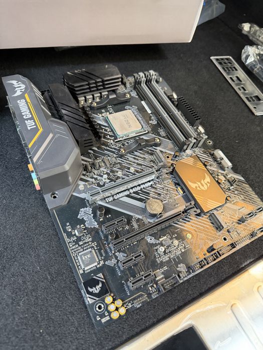 Материнская плата ASUS TUF GAMING B450-PLUS II
