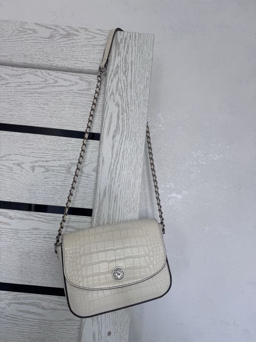 Отдам 3 шт сумки за 7000 тг.