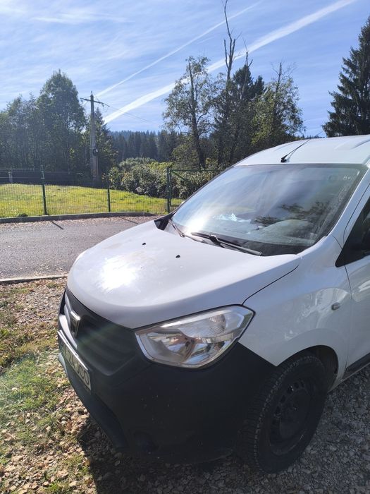 Vând Dacia Dokker