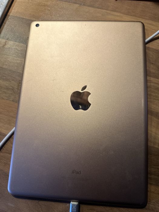 Vand Apple Ipad generatia 7