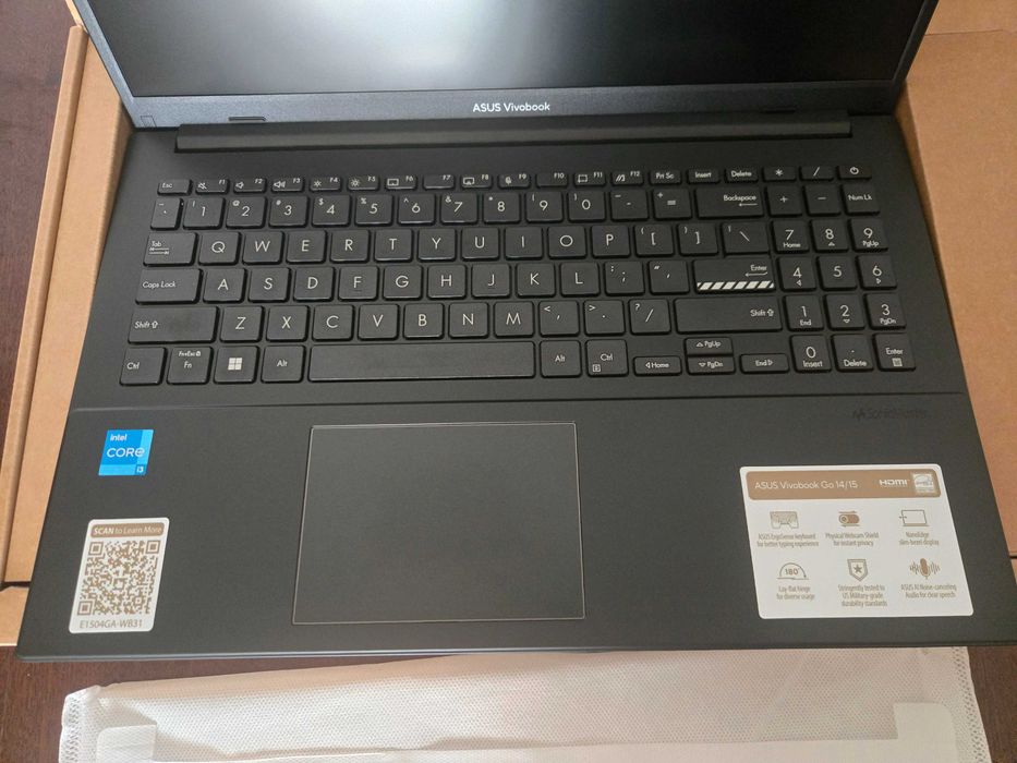 New Asus Vivobook 15.6" FHD/ i3 N305/ 8GB/ SSD UFS 128GB