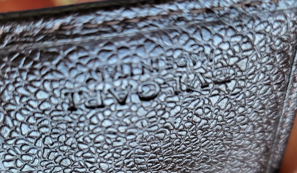 BVLGARI оригинален дамски/унисекс портфейл/портмоне ,естествена кожа