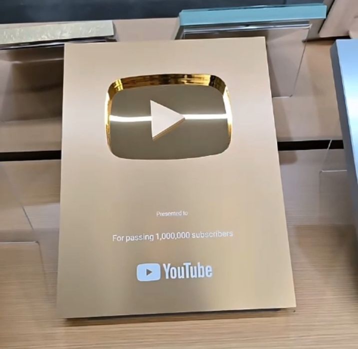 Youtube knopkasini sotib oling.(Silver va Gold)