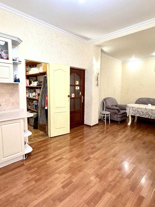 4-к Продам в центре!  Кенесары/Сарыарка