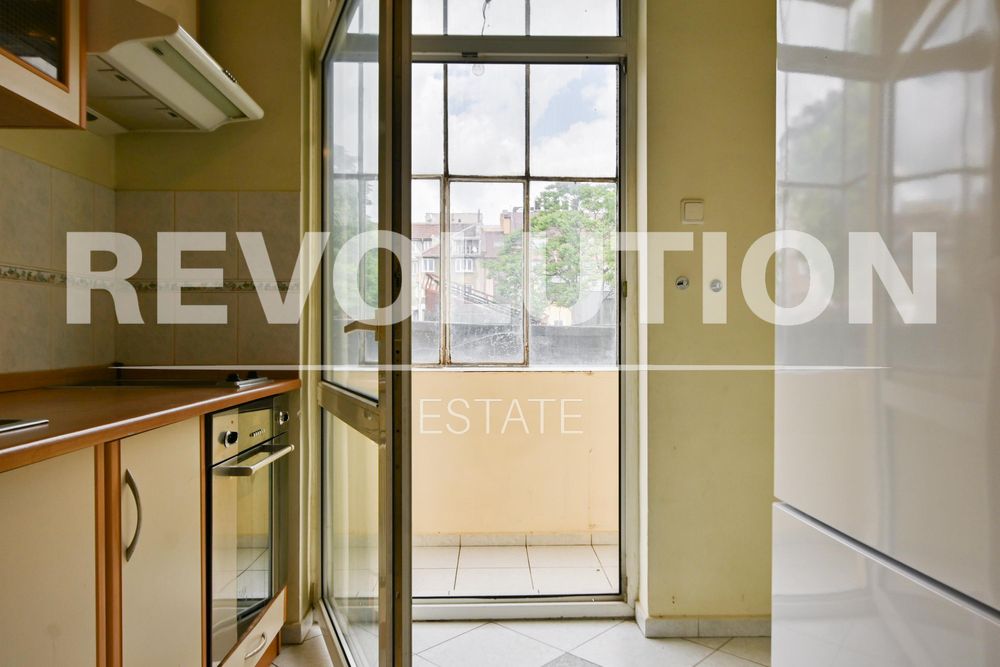 Дава се под наем Двустаен апартамент в София, Център - 80 кв.м за 600 € - Снимка #8