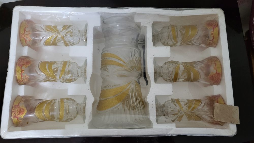 Продаётся графин и стаканы