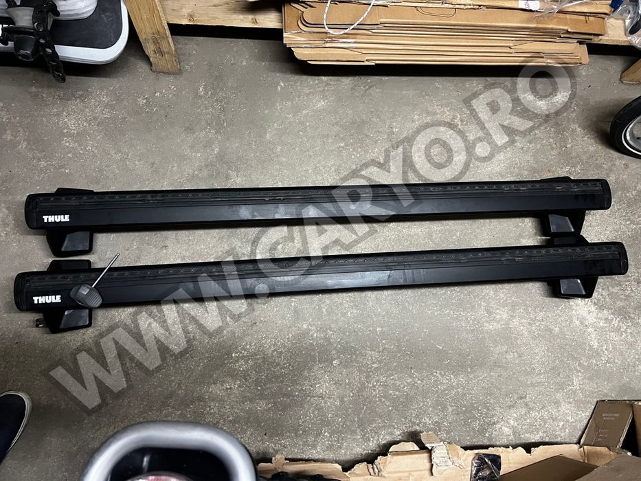 Thule WingBar Evo black 135cm VW Passat sedan