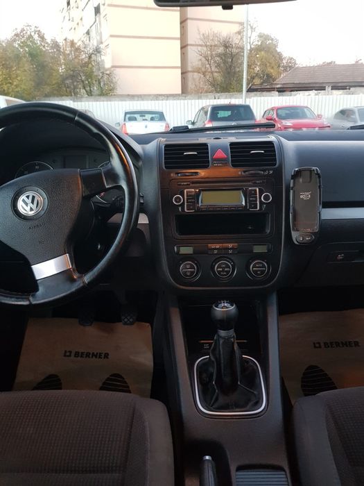 Volkswagen Golf 2008 diesel, 2.694 € — imagine 5