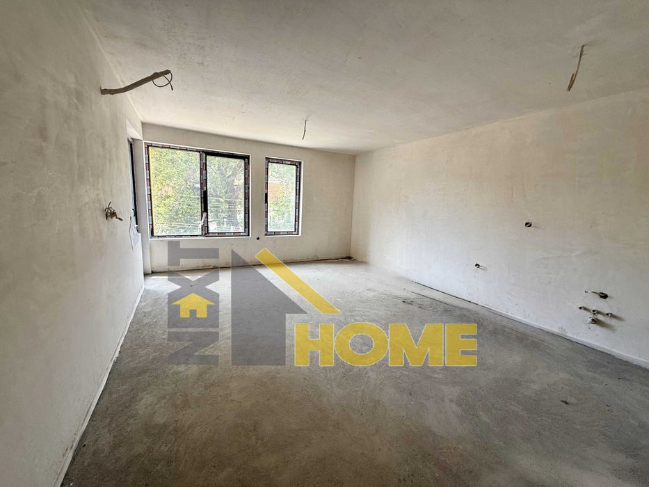 Продава се Тристаен апартамент в Асеновград - 100 кв.м за 1380 €/кв.м - Снимка #2