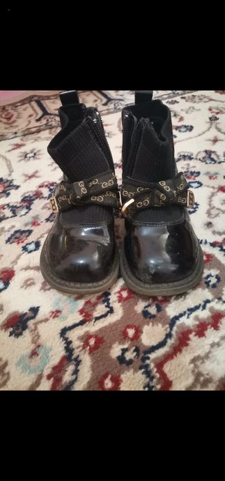 Продам детские сапожки