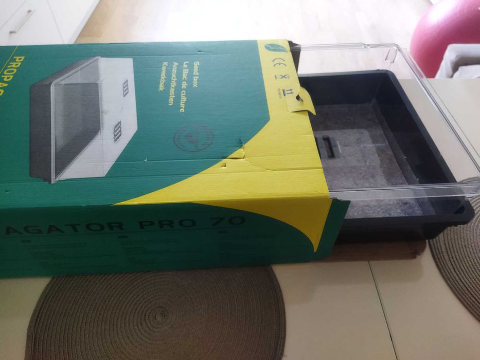 Пропагатор за растения Propagator PRO 70
