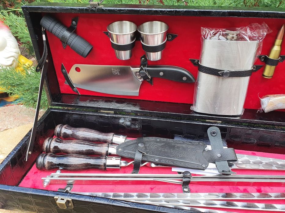 Шашлычный набор Ирбис Вип в кейсе.