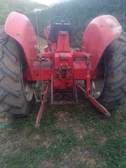 Vând tractor McCormick 65cp