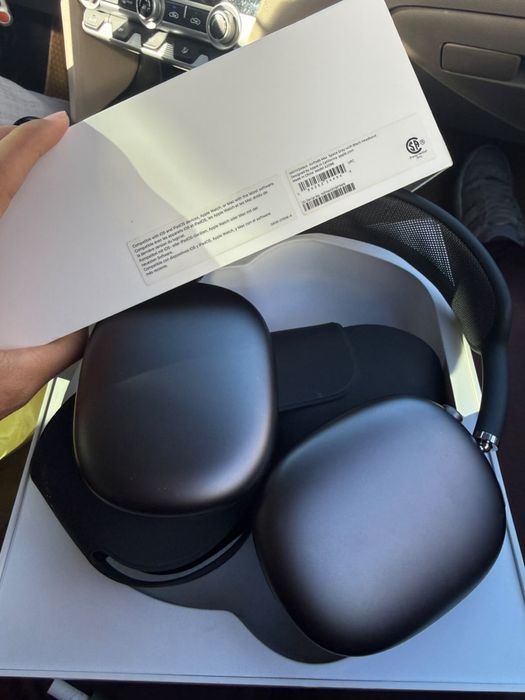 Apple AirPods Max