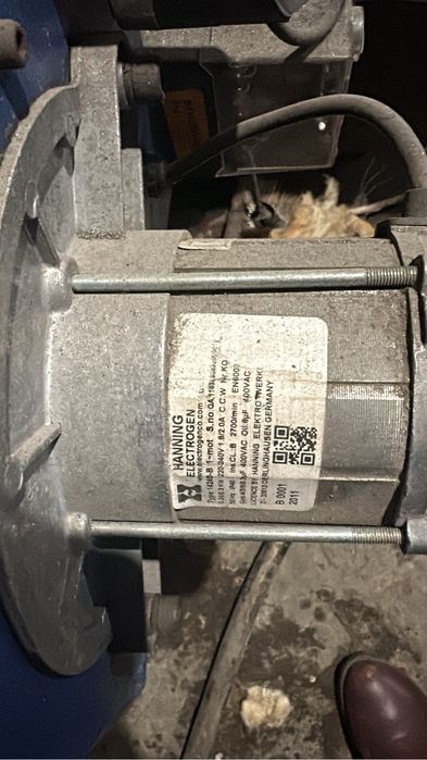 Продам отопительный газовый котел на большую площадь более 2500 квм