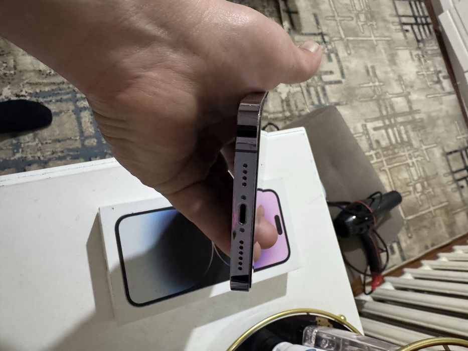 Iphone 14 pro max idiyal kar/dak