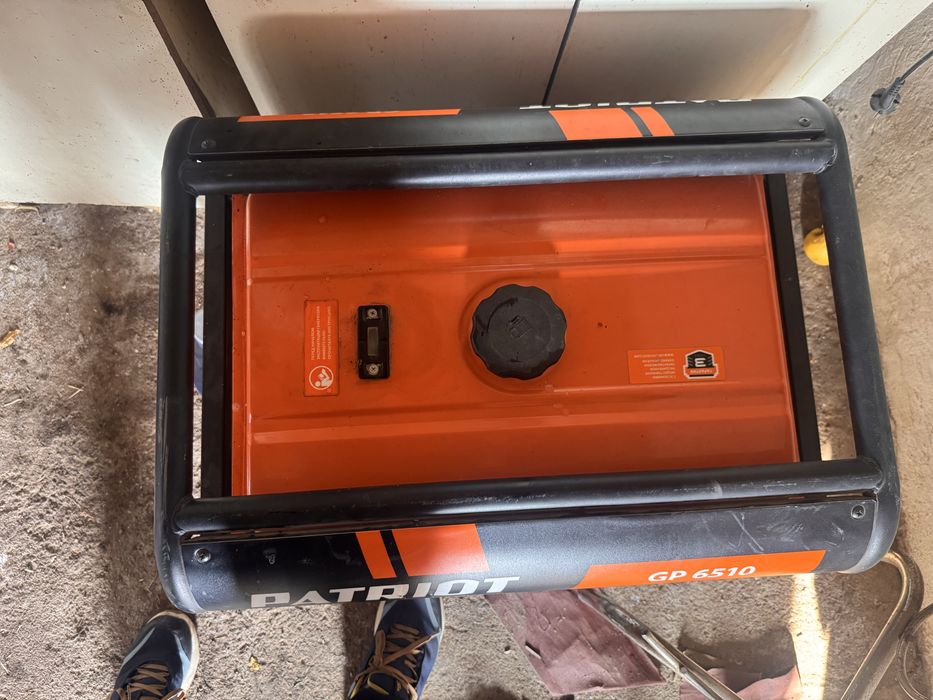 Бензиновый генератор