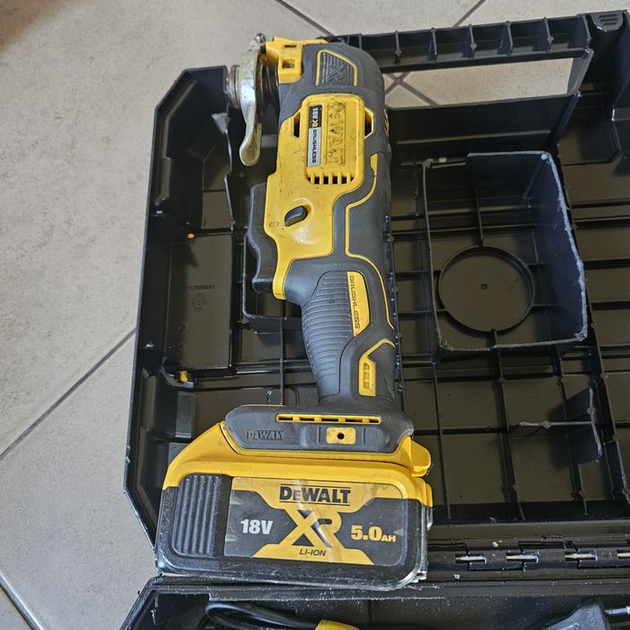 Masina găurit/Insurubat DeWalt DCD 996+multifunctionala  DeWalt  DCS 355