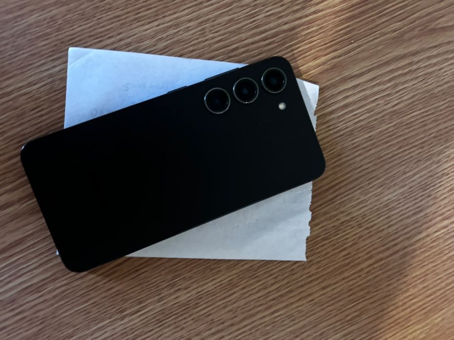 Vand S23 256gb stare buna
