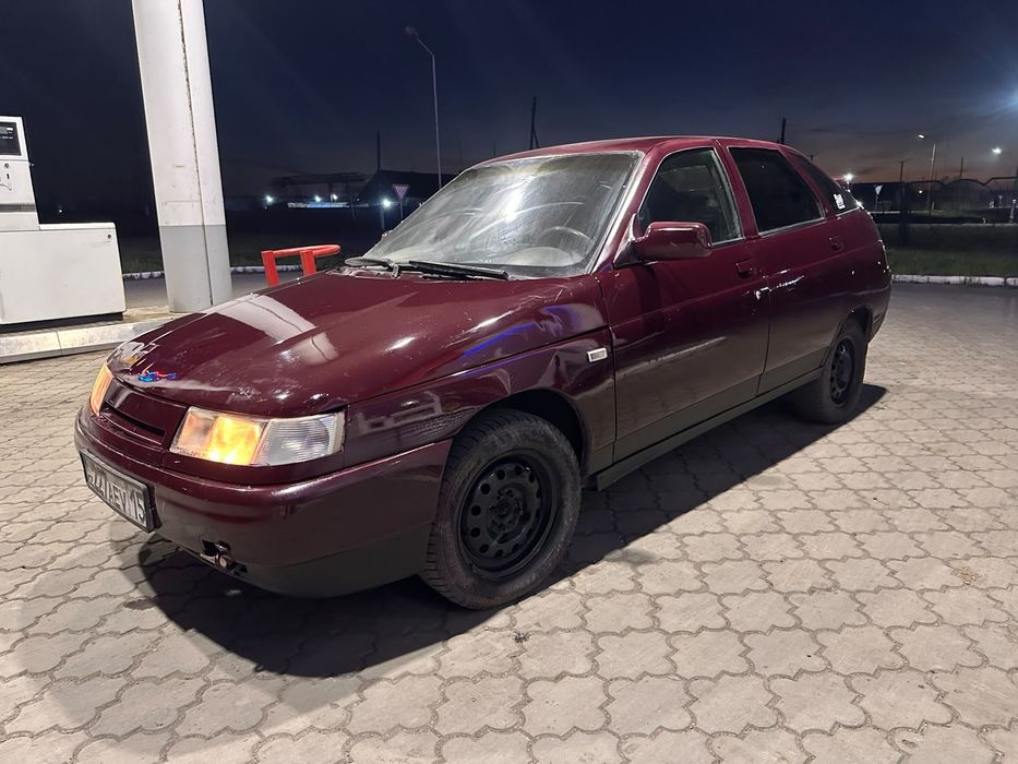 Автомобиль на полном ходу