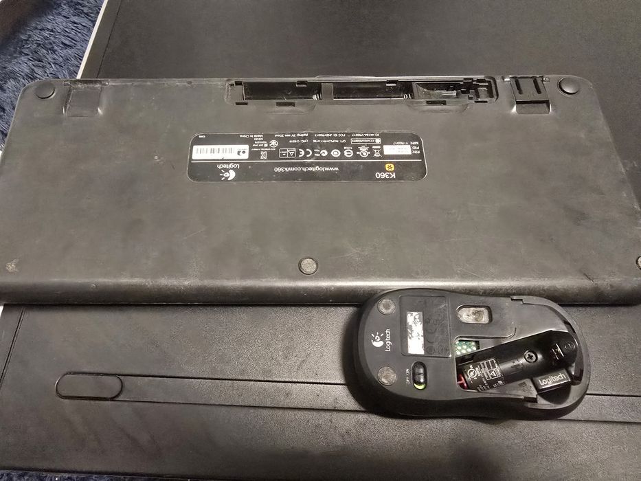 Sistem Complet PC Desktop HP Compaq + Monitor LG, Boxe, Cameră Web, Tastatură și Mouse