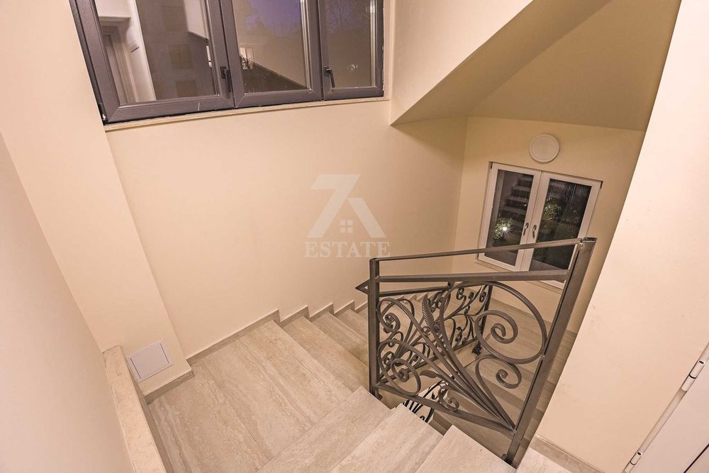 Дава под наем самостоятелна сграда в ж. кв. Лозенец