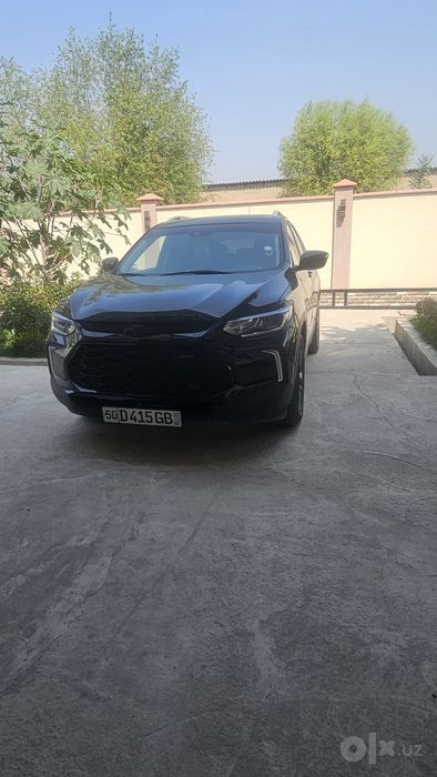 Tracker 2 Premier 2023 yil 57.000 probeg