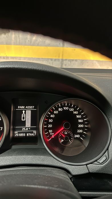 Golf 6, 122 cp, Euro 5, Benzina, Proprietar, Senzori parcare fata-spate, cauciucuri vara + iarna