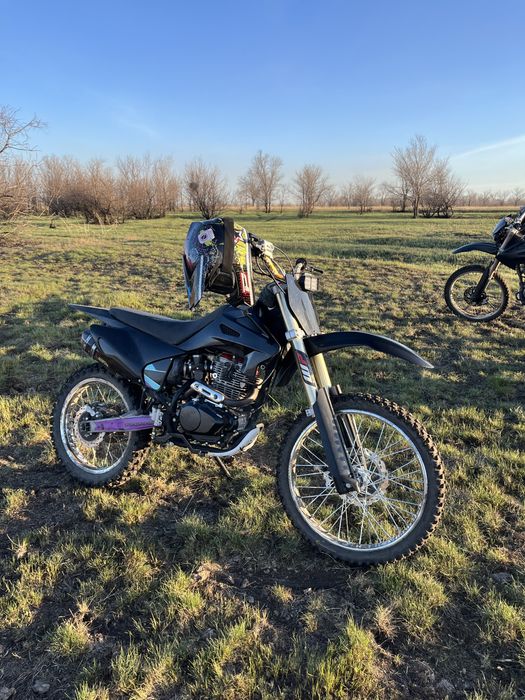 Продам эндуро 300кую