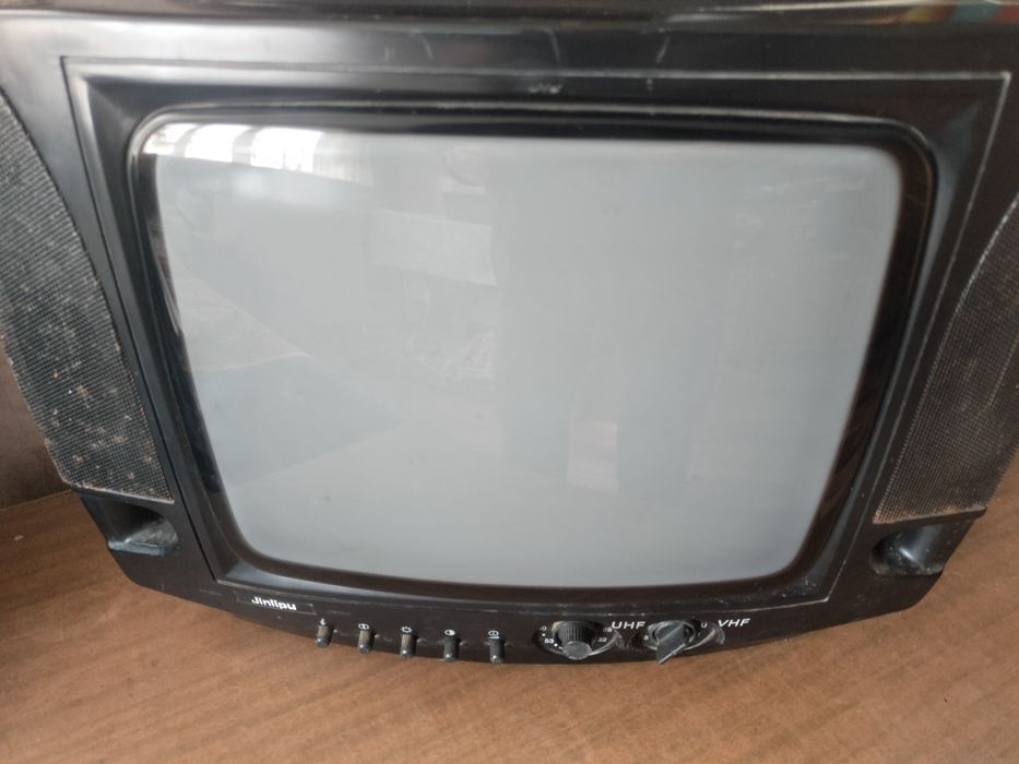 Продам телевизор на зап. части