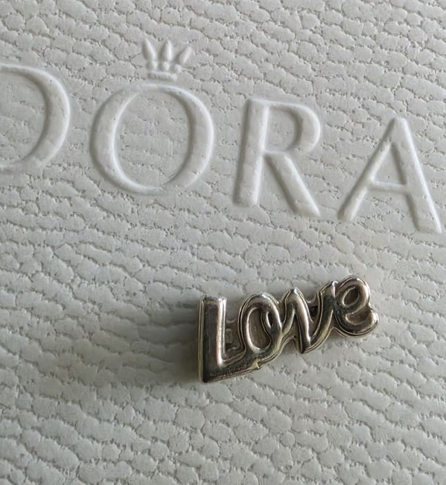 Pandora Reflexions гривна и талисман PANDORA  LOVE SCRIPT