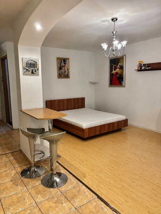 Ofer spre inchiriere garsoniera studio Vitan - Mihai Bravu - direct proprietar — fotografia 3