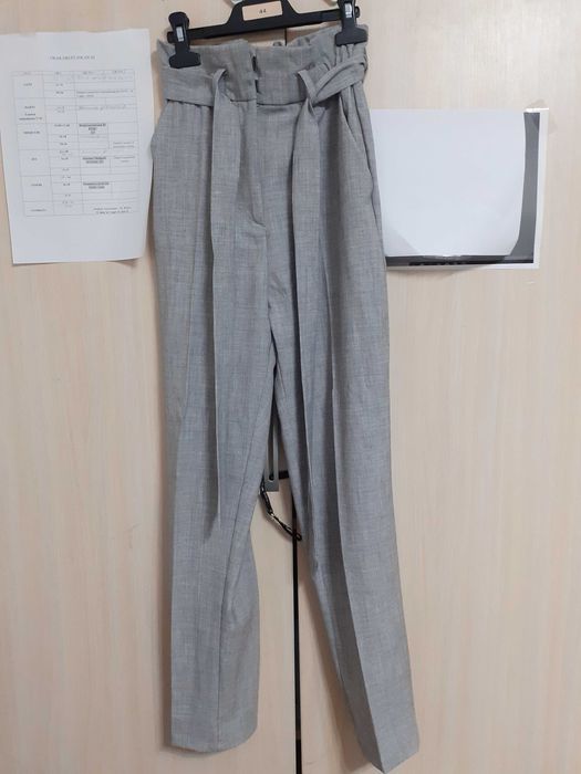 Pantaloni eleganti H&M marime 34